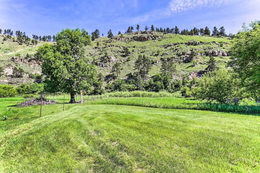 South Dakota Vacation Rental Near Mount Rushmore view 3