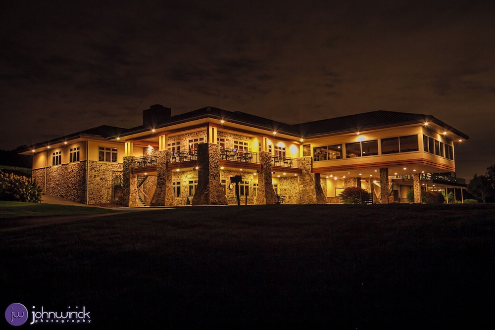 The Lodge at Woodstone Country Club