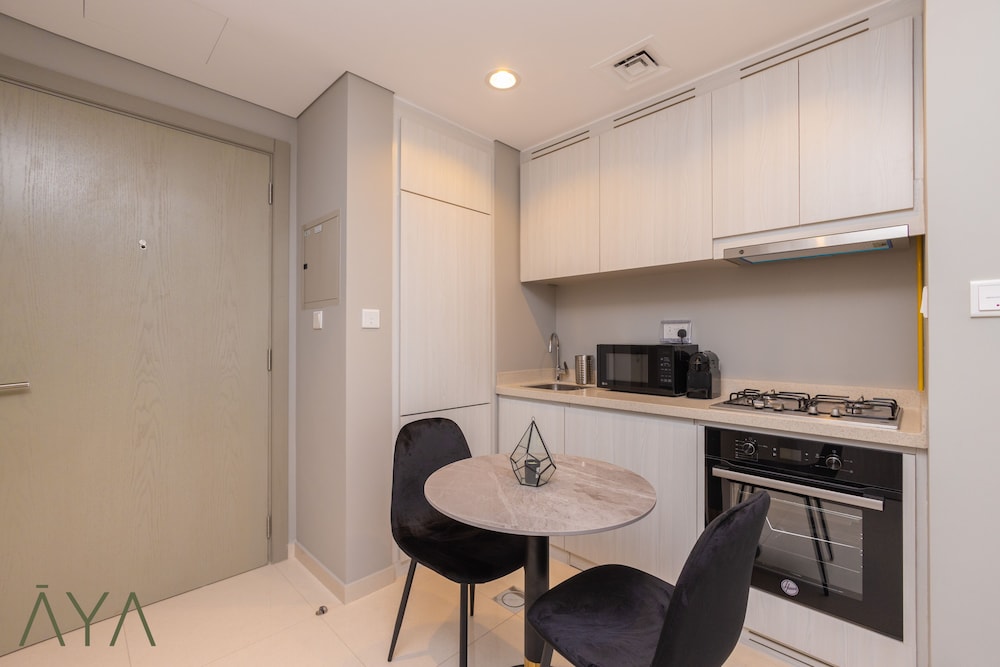Aya - Aqua Canal/ One-Bedroom Retreat at ZADA Tower