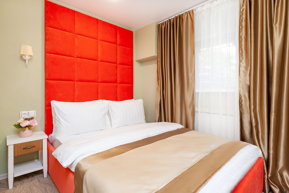 Laluna Hotel