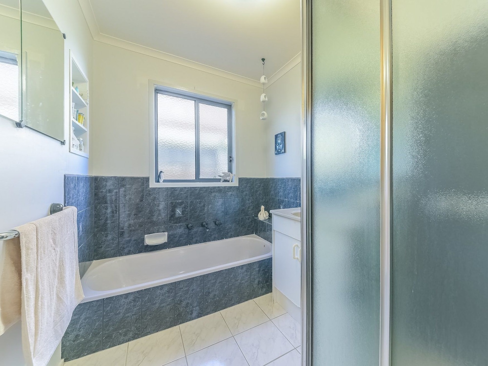 4 Lansell Alfresco in Cowes view 5