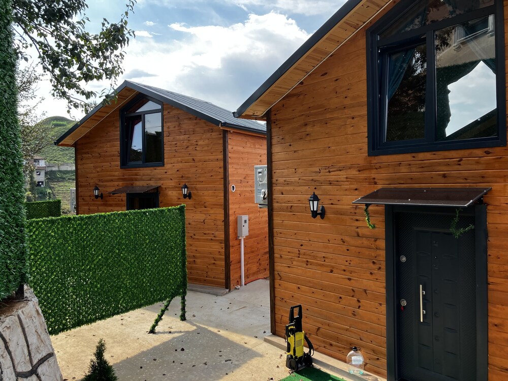 Putra Suit Bungalov view 5