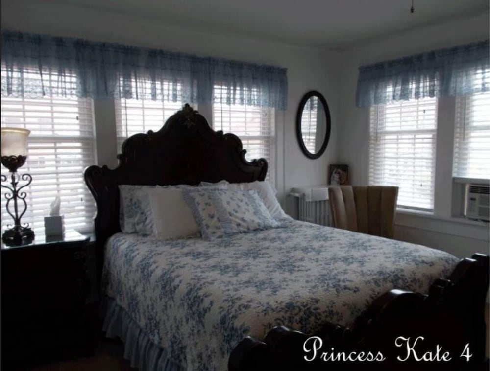 Plymouth Inn
