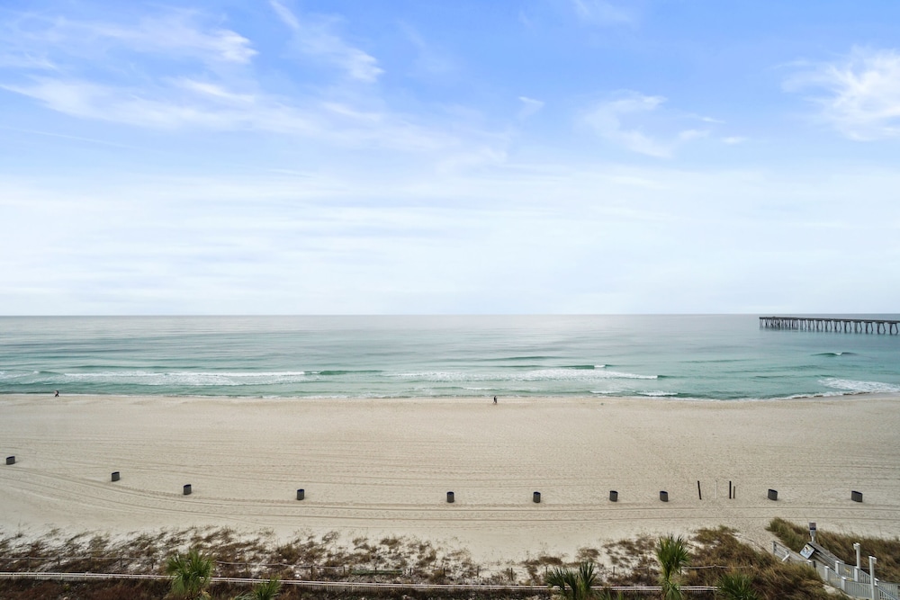 Calypso Beach Resort by Panhandle Getaways