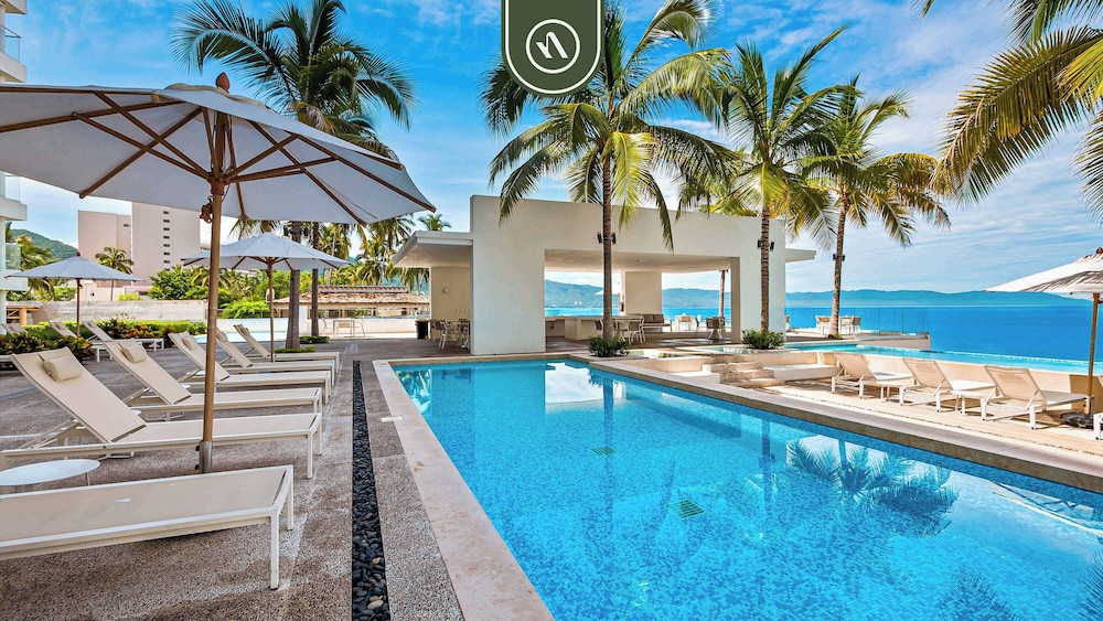 Luxury Studio With Oceanview - Beach - Pool - GYM