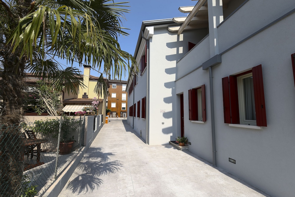 Villa Erica & Villa Erica 1