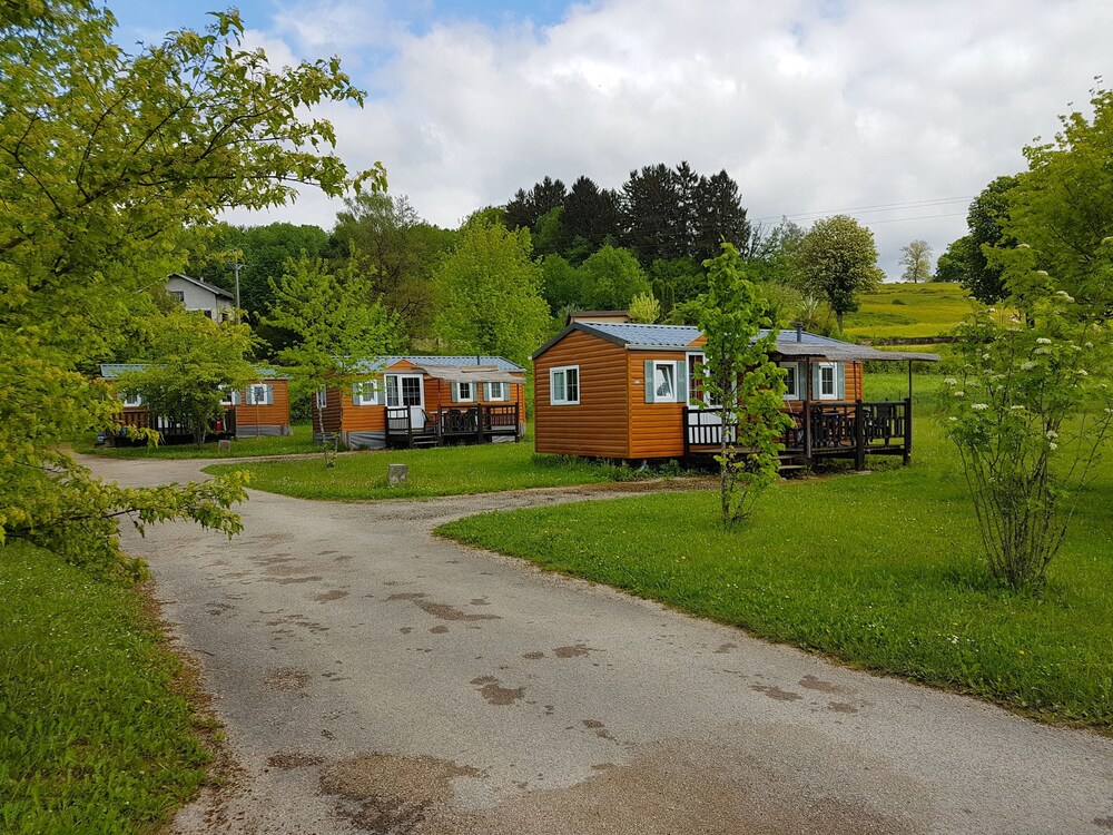 Camping de la Vallée de l'Ain