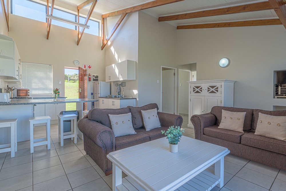 Fynbos Golf & Country Estate