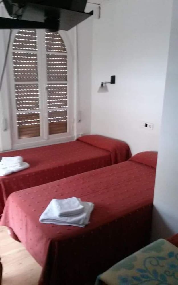 Albergue El Peregrín - Hostel photo 4