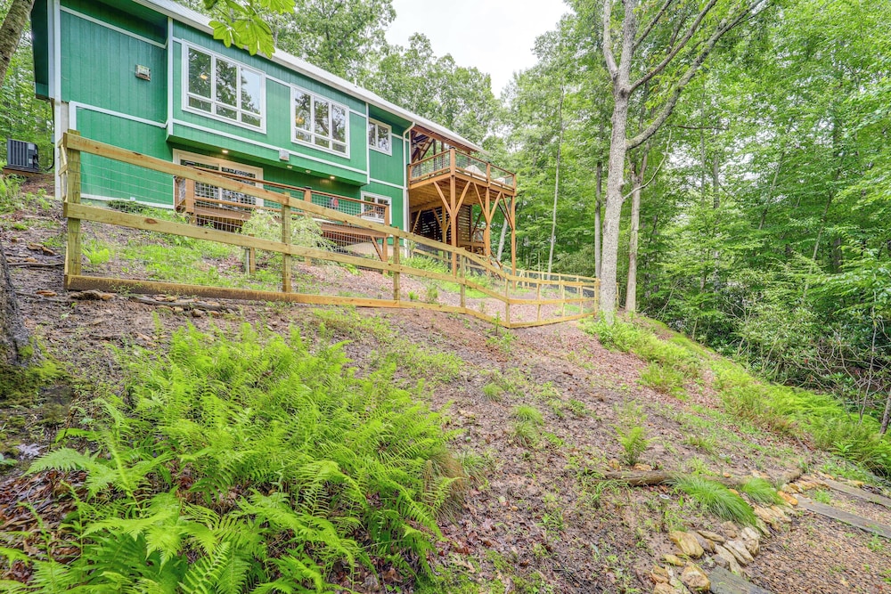 Pet-friendly West Jefferson Home w/ River View! view 5