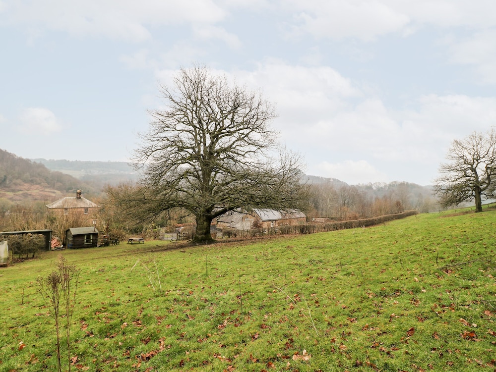 Oak Tree Cottage