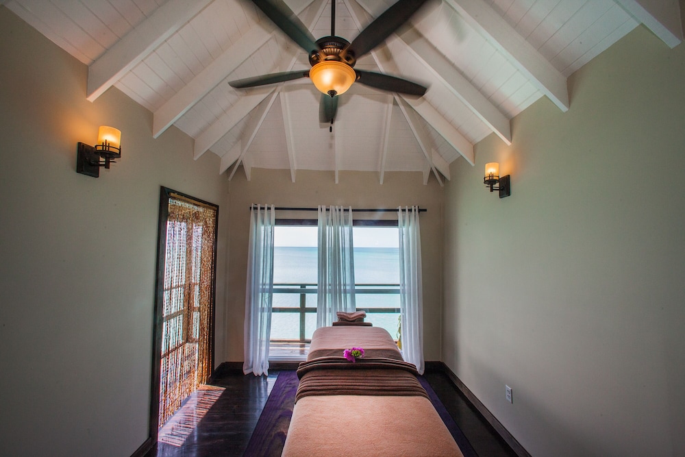 COCOS Hotel - Adults Only - Caters to Couples - All Inclusive - Property Image 43