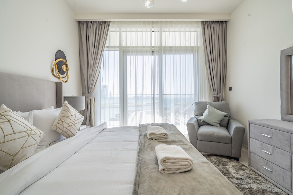 Dubai Harbour- Sunrise Bay 1 602