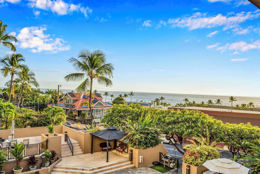 Cozy Hawaiian Unit! - Great Ocean View - Sleeps 4+ - Vrkcv