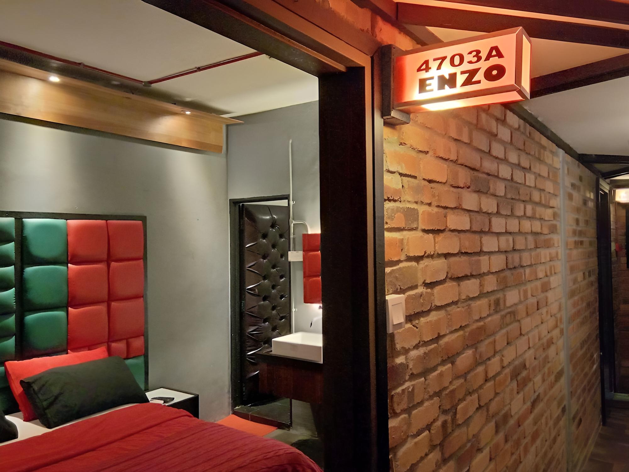 Bunker Hotel & Restaurant