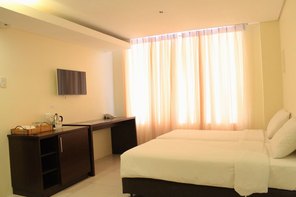 Ocean Suites Boutique Hotel
