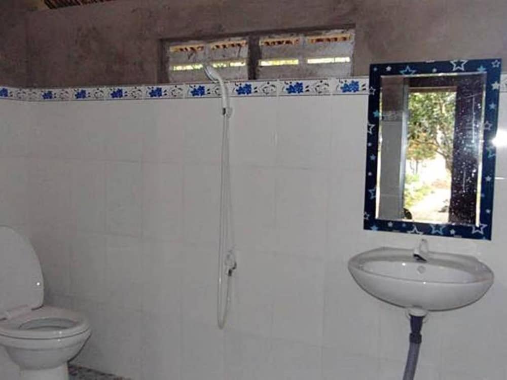 Peaceful Homestay in the Middle of Fruit Garden - Rooms With Private Toilets