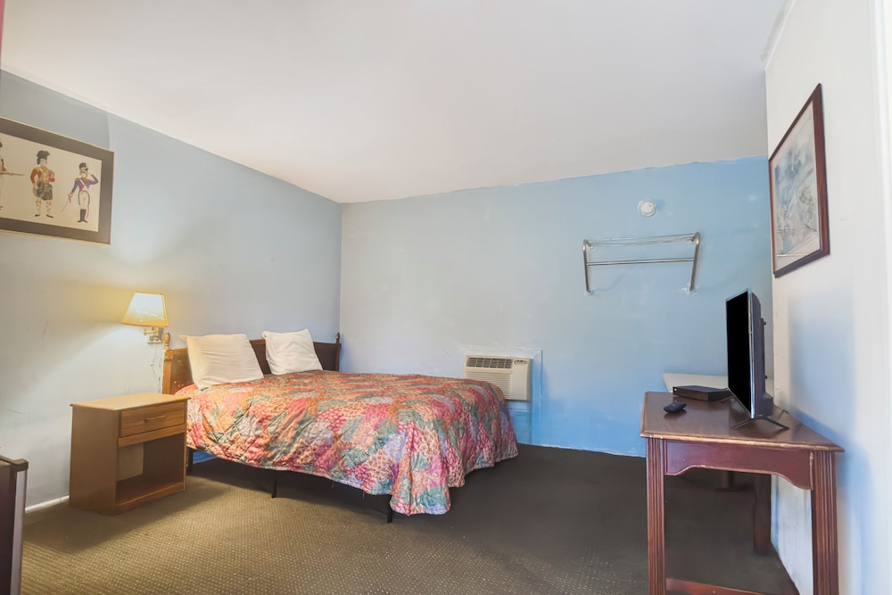 Hotel O Heart of Dixie Dadeville AL HWY 280