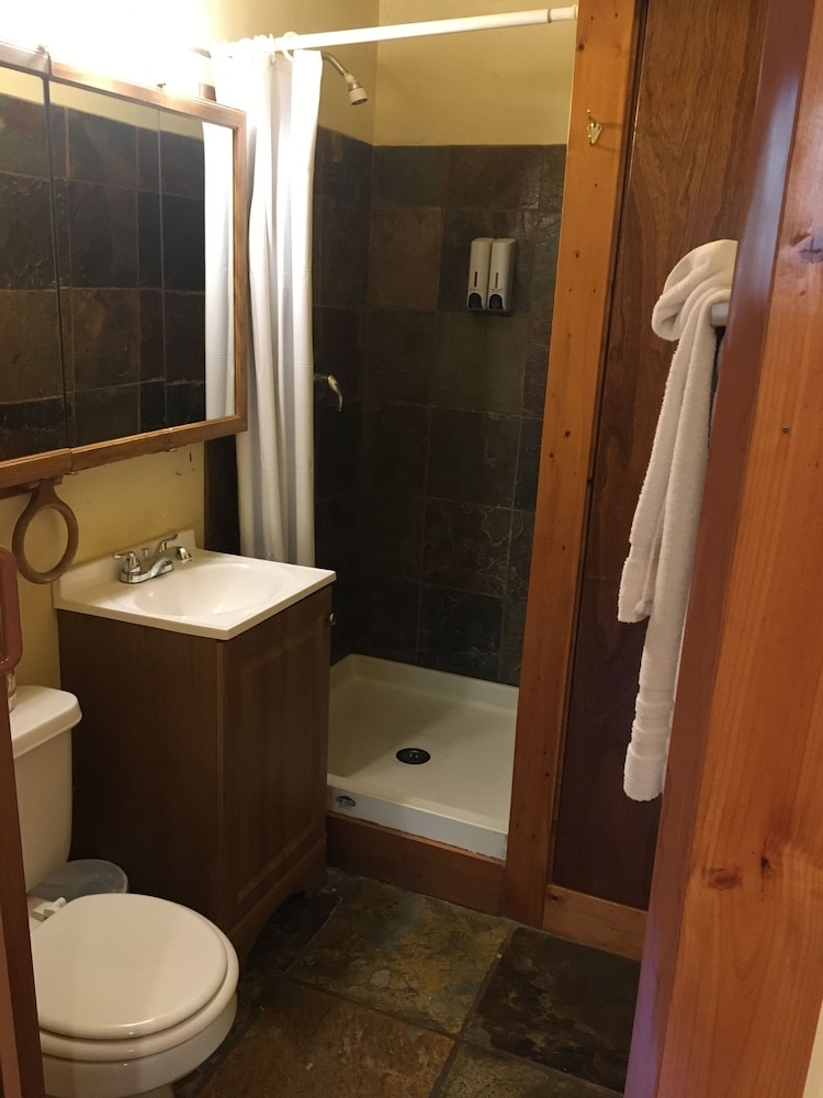Idyllwild Bunkhouse