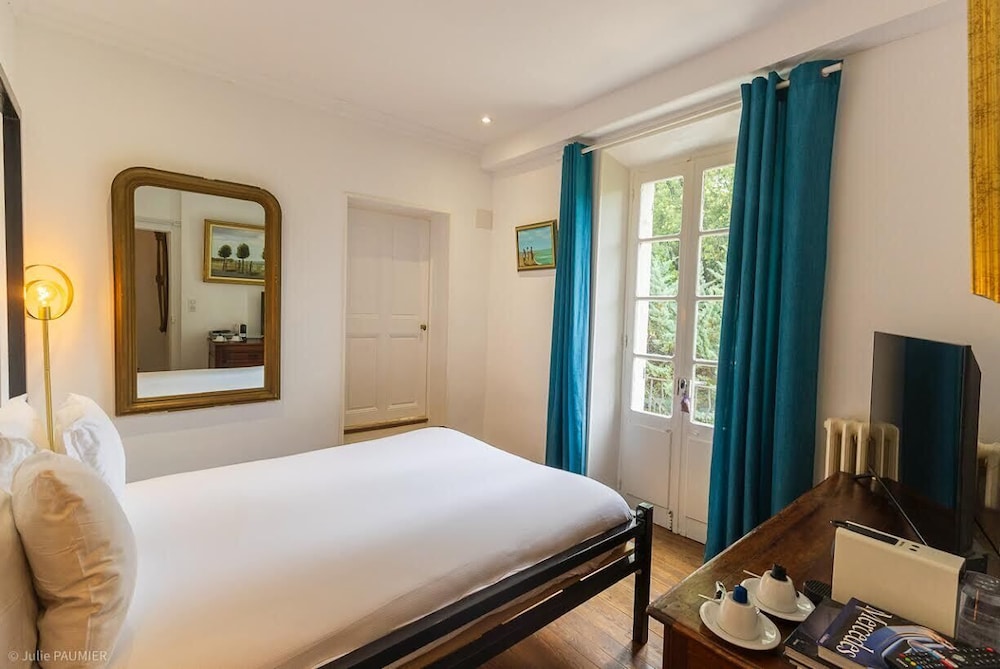 Spa Chateau La Tour view 5