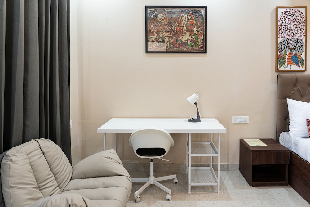 The Hoften Enkay Residency DLF Galleria