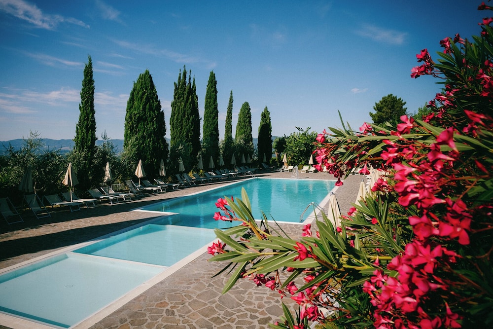 Usignoli Studio With Pool view 4
