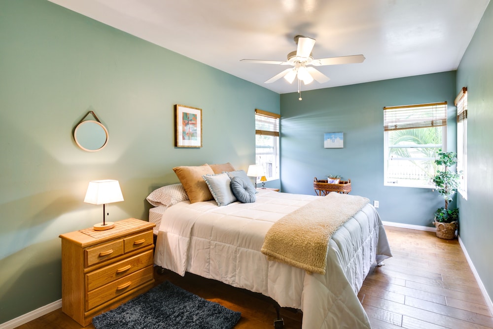 Pet-friendly San Diego Home w/ Patio: 5 Mi to Dtwn