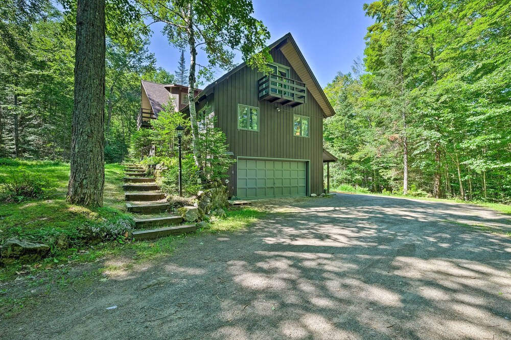 Community Perks: Retreat w/ Thirteenth Lake Access view 4