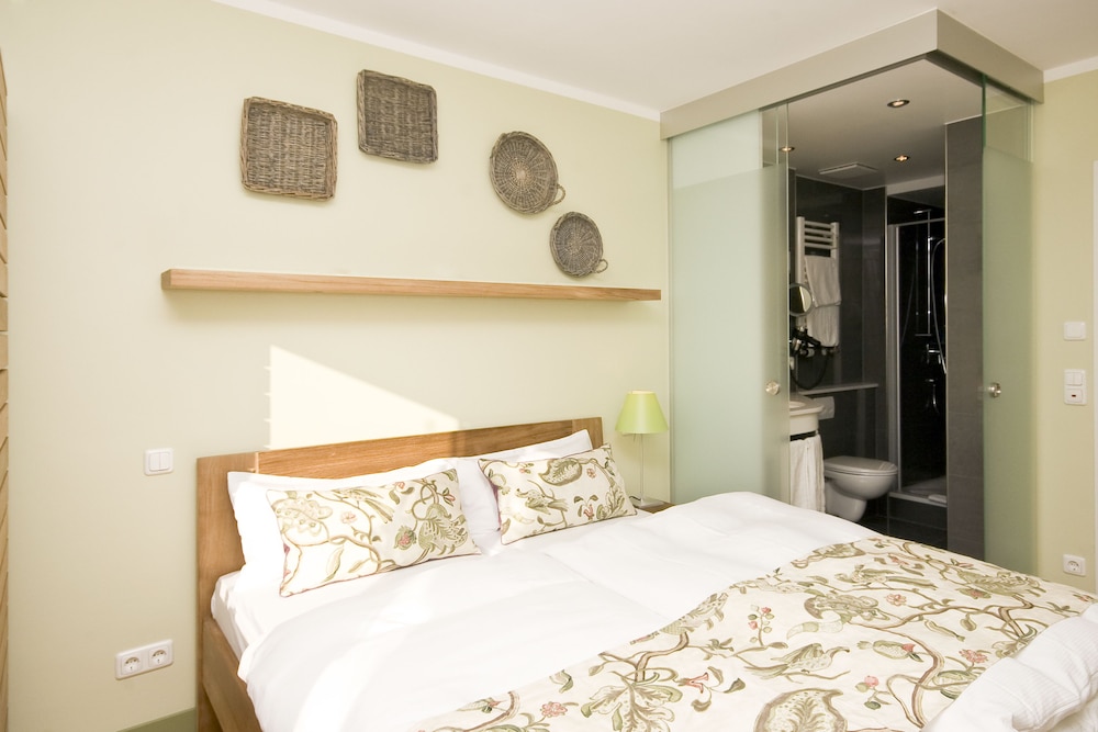 Hotel Almenum Stadslogement Harlingen view 3
