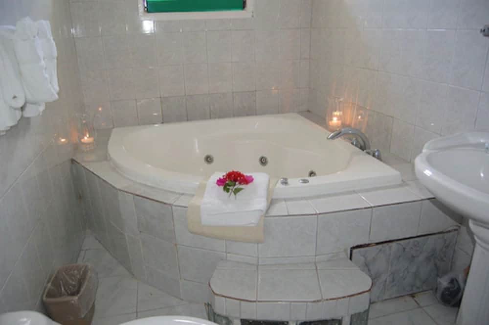 Photo 48