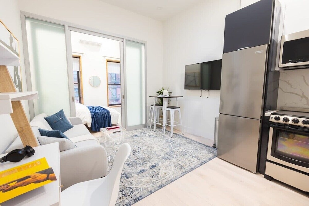 317 UES Apartments