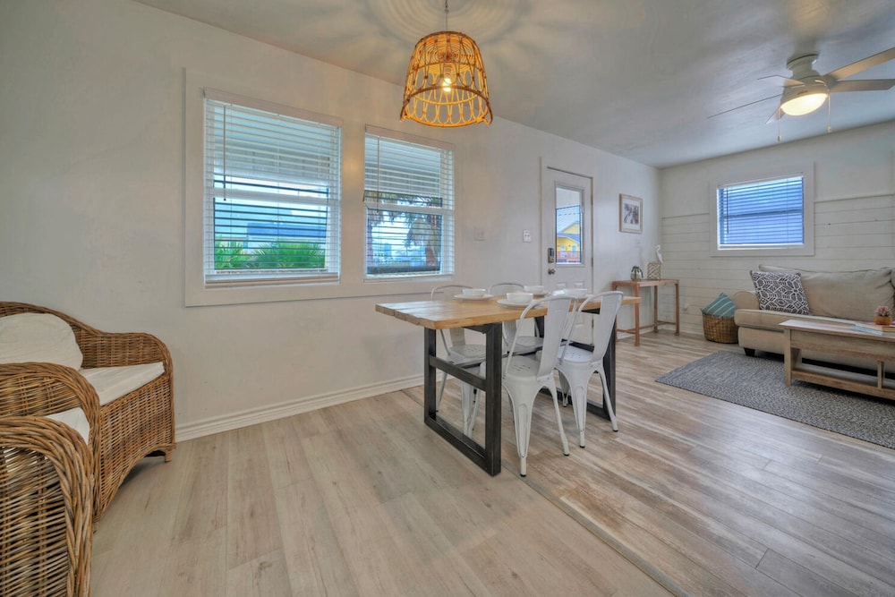 Kenna s Kabana by Avantstay 2 Blocks to Beach
