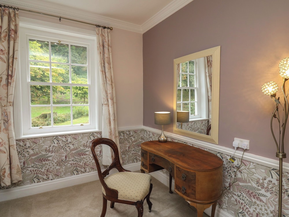 Llwynderw Hall