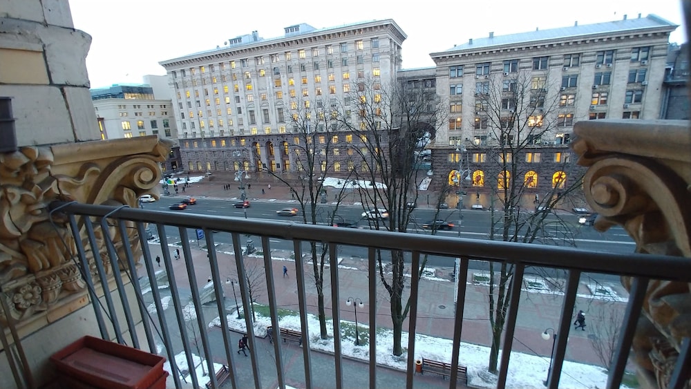 Kyiv Apartments