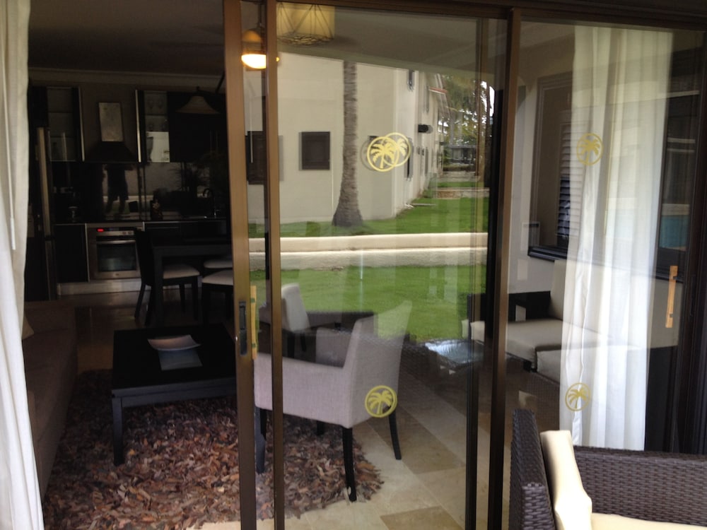 Lifestyle Royal Suites - Property Image 18