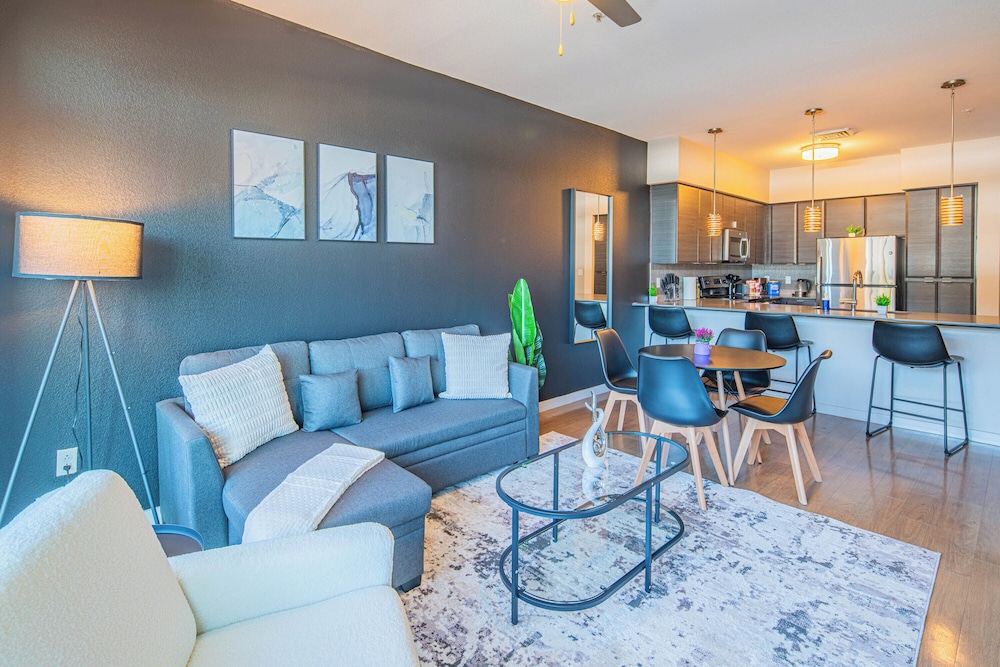 ROVE LIVING/KL - Iluminate