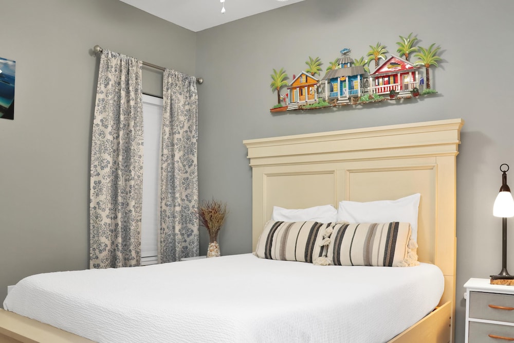 Waterside Village Condo 404 - Seadragon