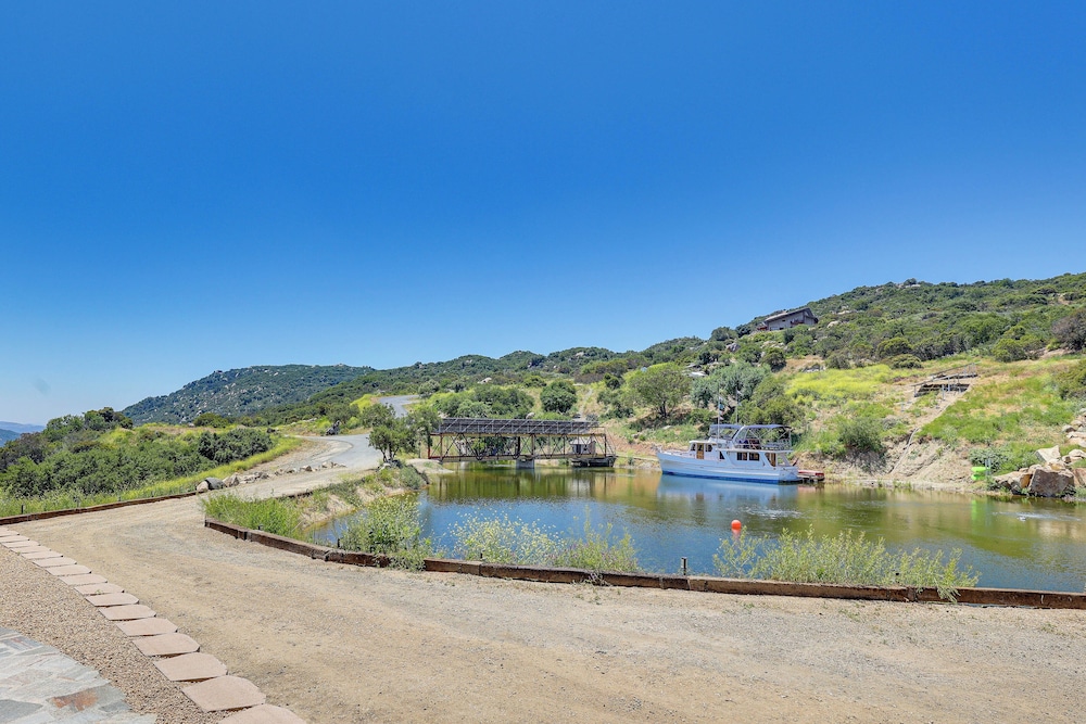 Mystical Mongolian Yurt in Fallbrook w/ Views!