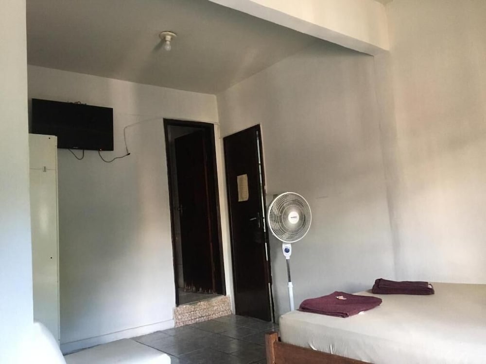 Jomafi Hotel Hostel view 5