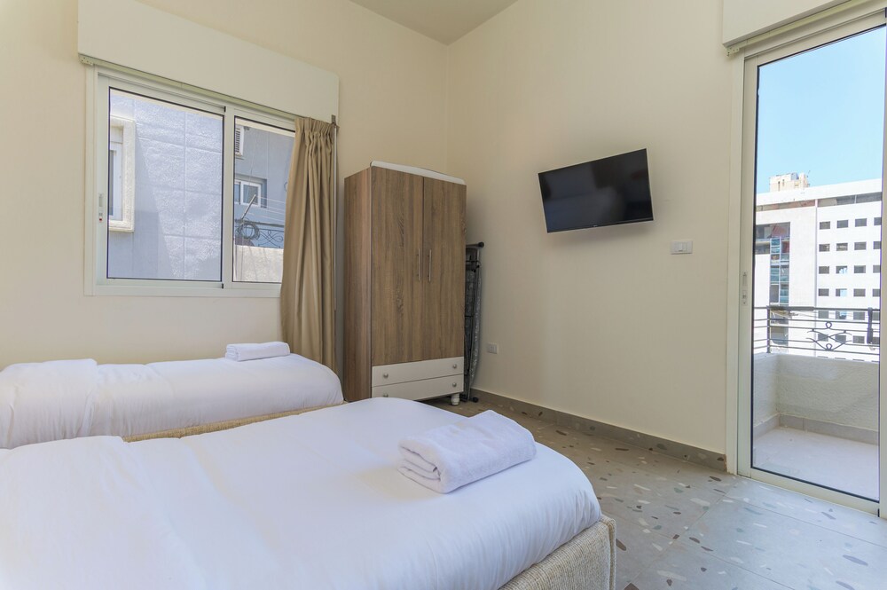Calliope 2-BR Apartment in Gemmayze