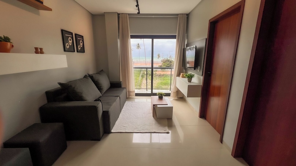 Apto Pet Friendly com Piscina a 100m da Orla