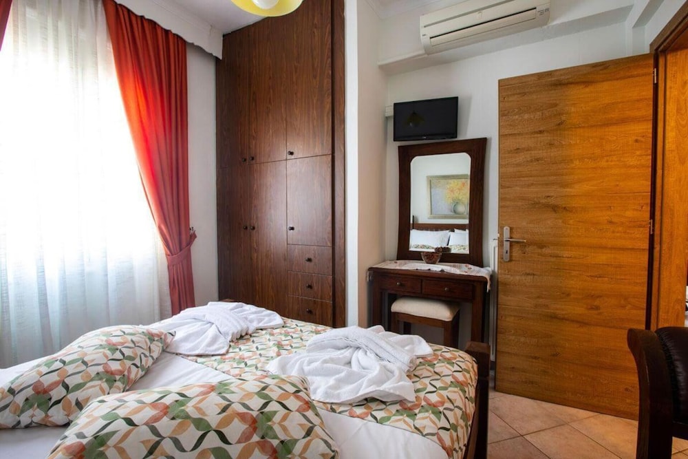 Remarkable Jasmine Apartment in Panormo view 3