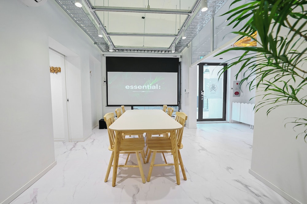 B9 Tailor Serviced Home near Hongik Univ