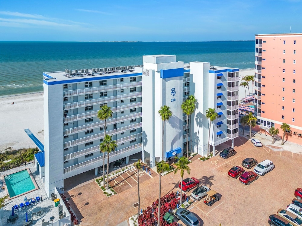 Beach Villas # 306 by RedAwning - 15% off through September 2024