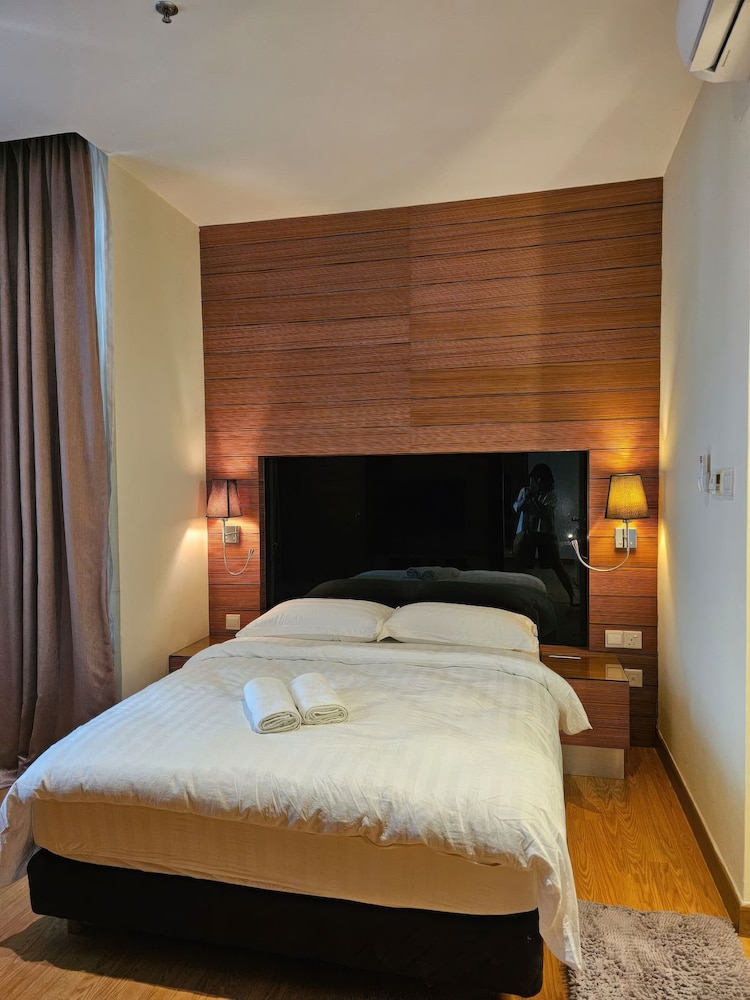 Dua Sentral Residential Apartments Tower