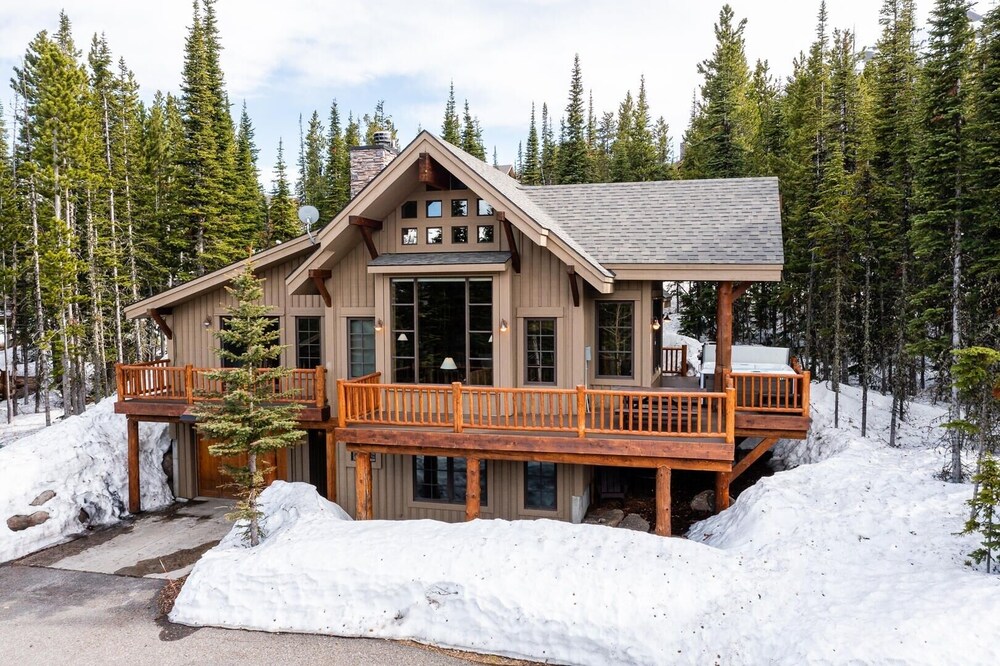 6 Mountain Home Road 4 Bedroom Home by Moonlight Basin Lodging view 5