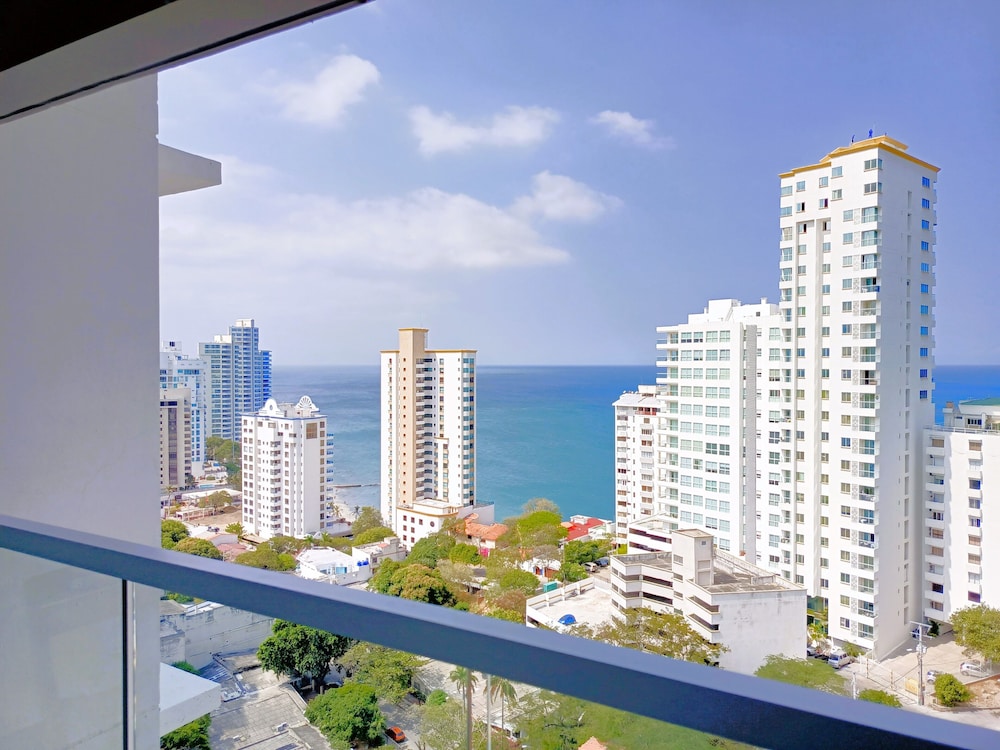 Apartasuites Ambar Roca - Rodadero