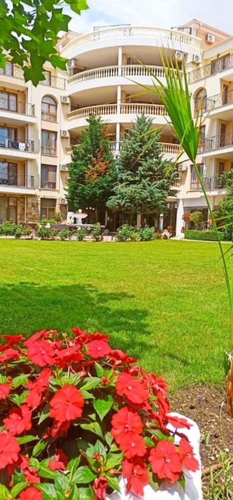 Maisonettes in Royal Bay Residence&SPA 2