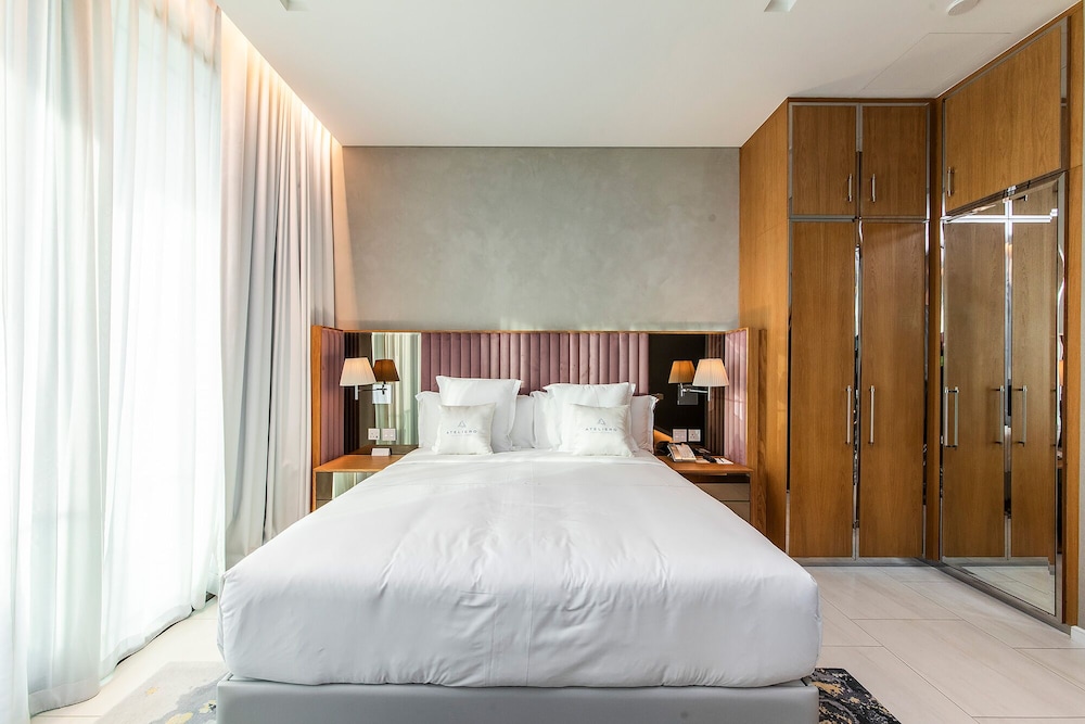 Sky Premium 1BR Duplex with city view