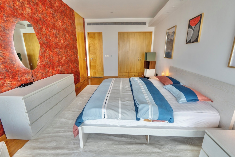 Luxury Homestay Near Dubai WTC